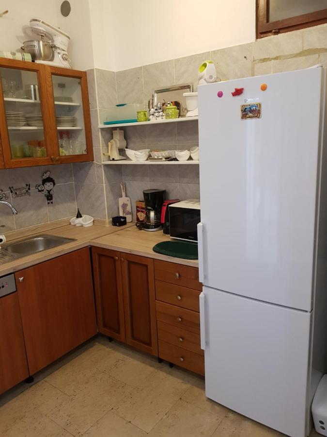 Apartmani Tommy Pag Town Exterior foto